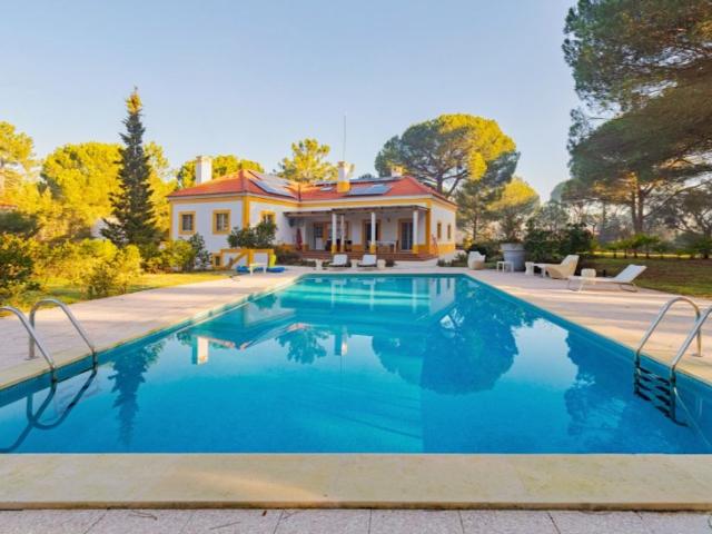 Casa de 280 m² à venda Alcácer do Sal, Setúbal
