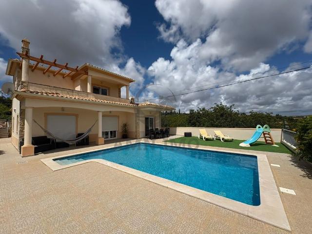 Casa de 280 m² para alugar Loulé, Portugal