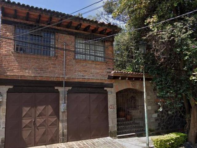 Casa de 285 m² con 4 recámaras en venta en Las Águilas