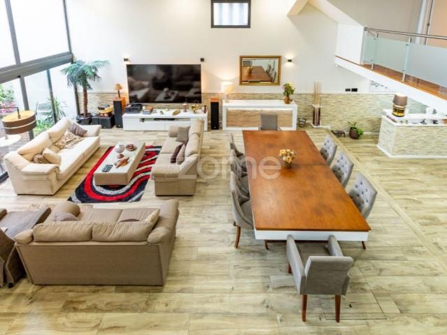 Casa de 286 m² à venda Matosinhos, Portugal