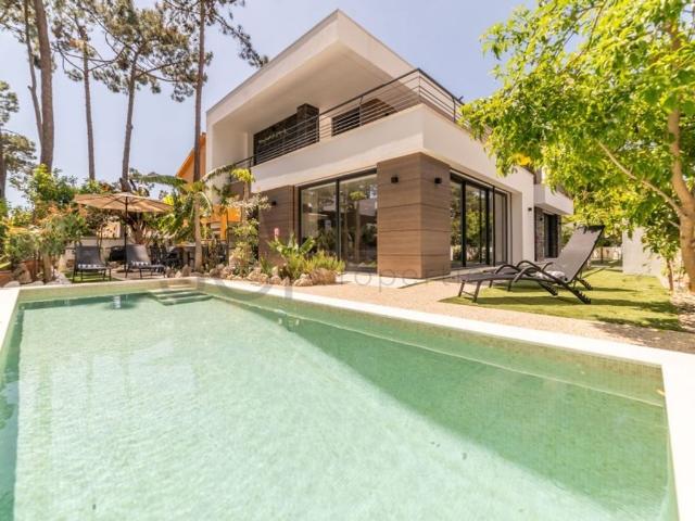 Casa de 286 m² para alugar Aroeira, Almada, Setúbal