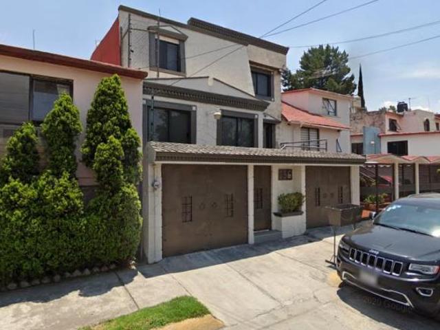 Casa de 290m² construidos 4 recámaras en venta en Cumbres de San Mateo