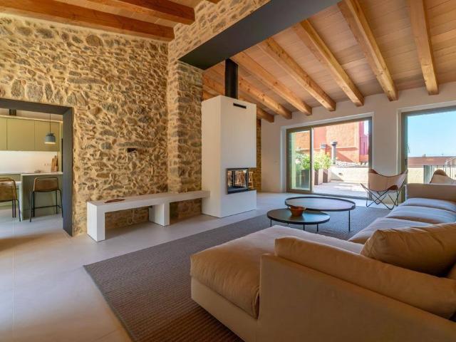 Casa de 292 m2 en venta Palau saverdera, España