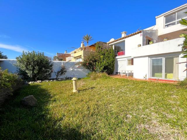 Casa de 200 m2 en venta Estepona, España