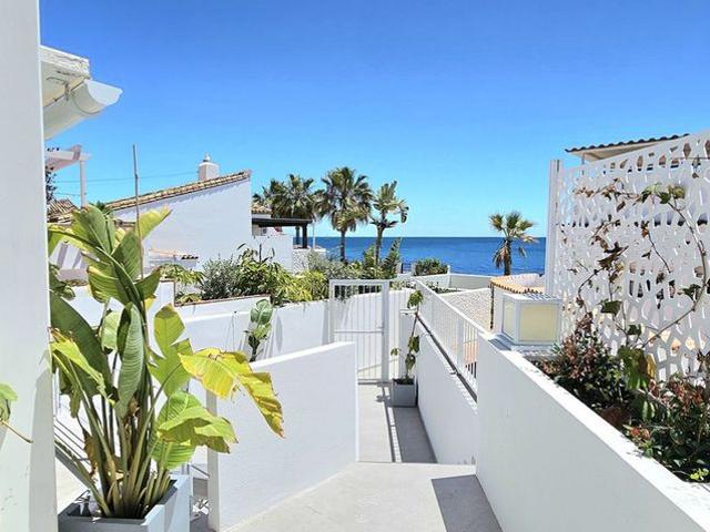 Casa de 200 m2 en venta Estepona, España