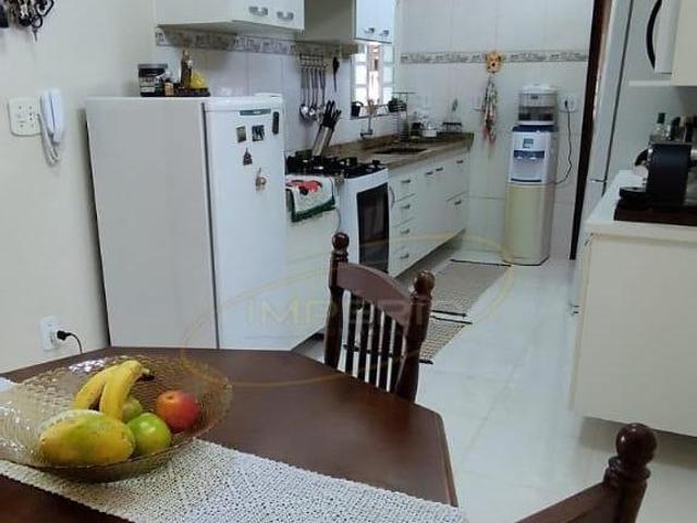 Casa de 200 m² c/ 3 dorm sendo 1 suíte com closet Avaré/SP