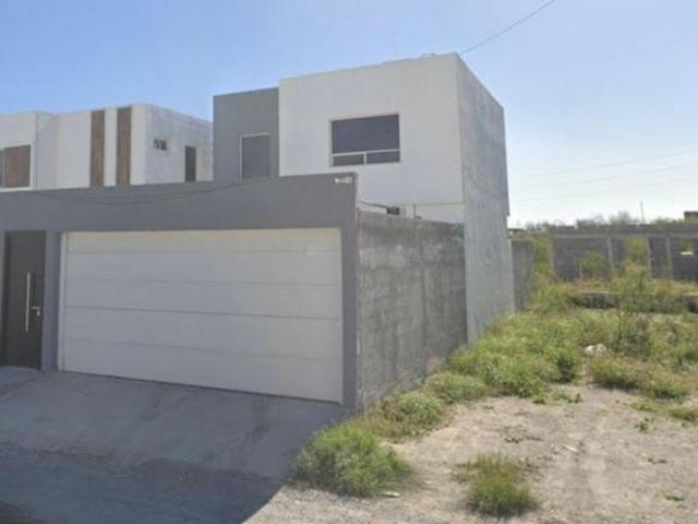 Casa de 200 m² con 3 recámaras en venta en Monclova