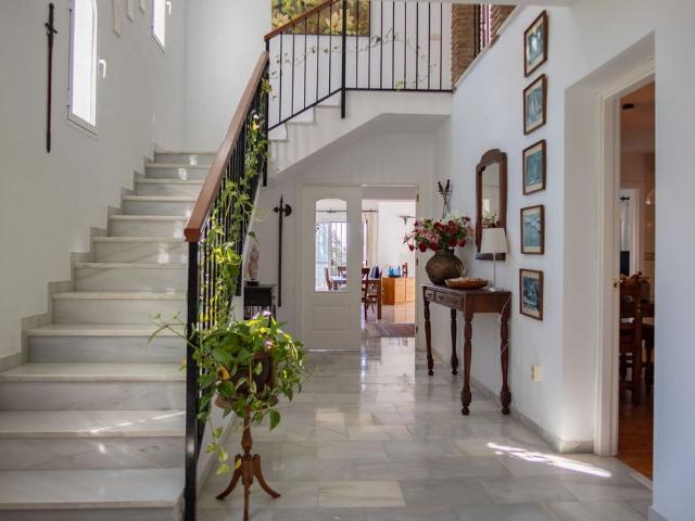 Casa de 202 m2 en venta Estepona, Andalucía