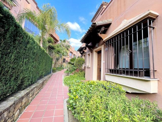 Casa de 204 m2 en venta Estepona, Andalucía