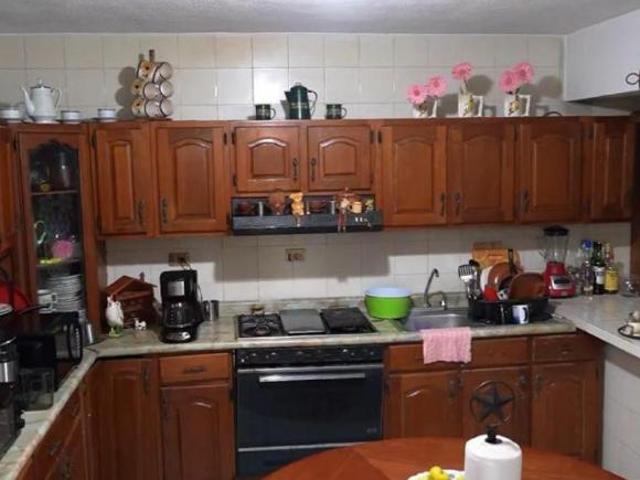 Casa de 206 m² con 4 recámaras en venta en Saltillo