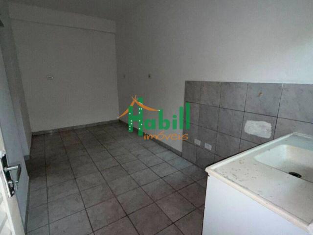 Casa de 20 m² Vila Amorim Suzano, aluguel por R$ 800/mês