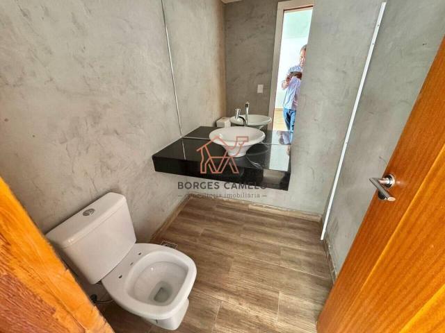 Casa de 213 m² na Custódio de Melo Liberdade Belo Horizonte MG, aluguel por R$ 6.200/mês