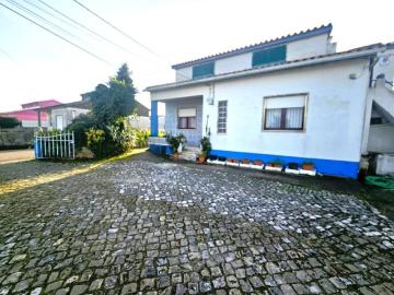Casa de 210 m² à venda Lourinhã, Lisboa