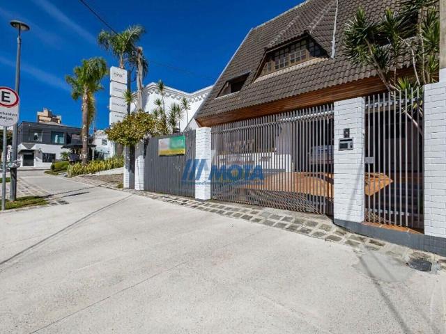 Casa de 211 m² na Presidente Taunay Bigorrilho Curitiba PR, aluguel por R$ 9.500/mês