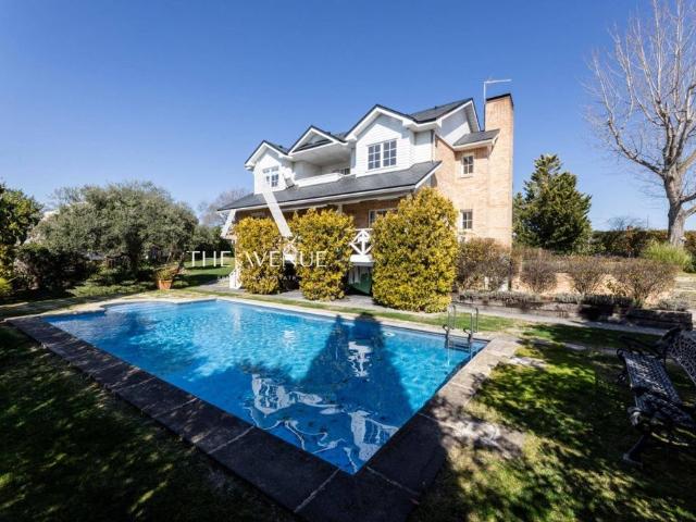 Casa de 347 m2 en venta Boadilla del Monte, Comunidad de Madrid