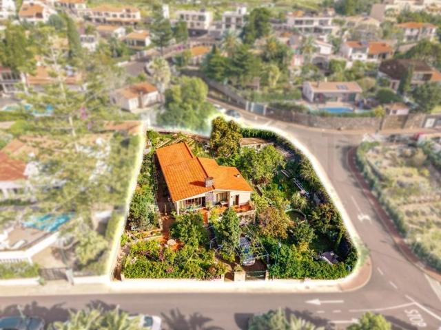 Casa de luxo de 215 m² à venda Santa Cruz, Madeira