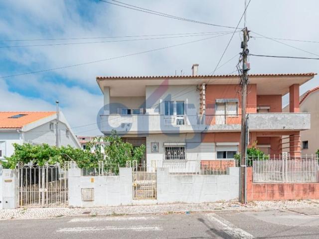 à venda Casa de 215 m2, Mem Martins, Sintra, Lisboa