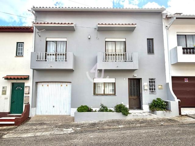 Casa de 216 m² à venda Nazaré, Portugal