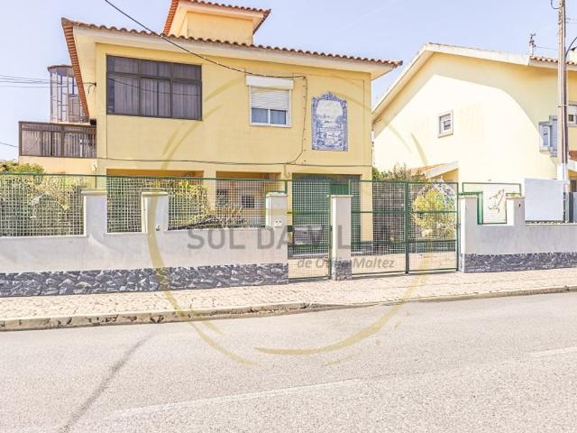 Casa de 220 m² à venda Oeiras, Lisboa