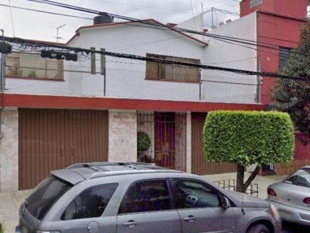 Casa de 220 m² con 4 recámaras en venta en Del Carmen