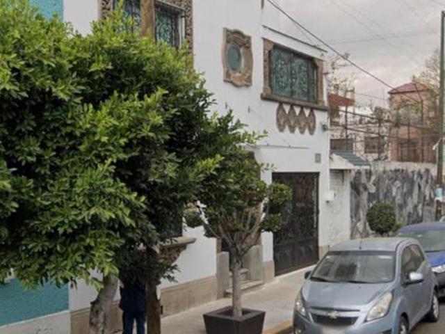 Casa de 220 m² con 4 recámaras en venta en Guadalupe Tepeyac
