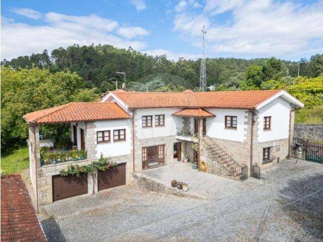 Casa de 227 m² à venda Amares, Braga