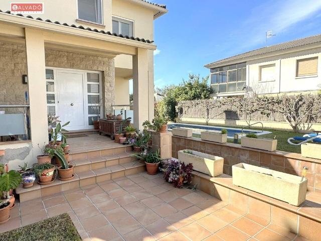 Casa de 225 m2 en venta Segur de Calafell, Cataluña