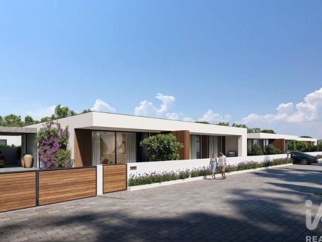 Casa de 225 m² à venda Tornada, Portugal