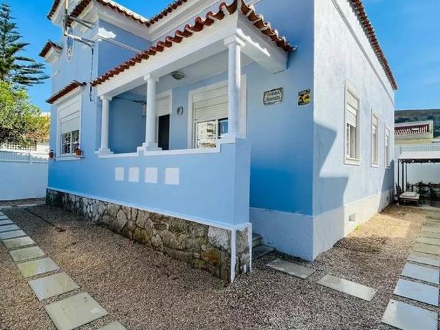 Casa de 230 m² à venda Costa de Caparica, Setúbal