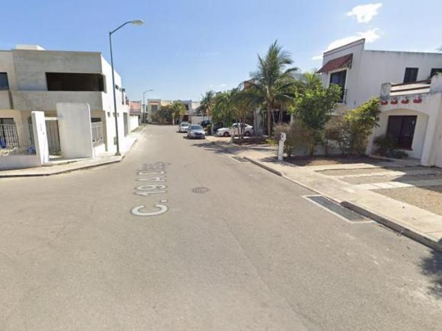 Casa de 230 m² con 3 Recámaras en Venta en Cd Caucel