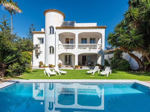 Casa de 232 m2 en venta San Pedro de Alcántara, Andalucía
