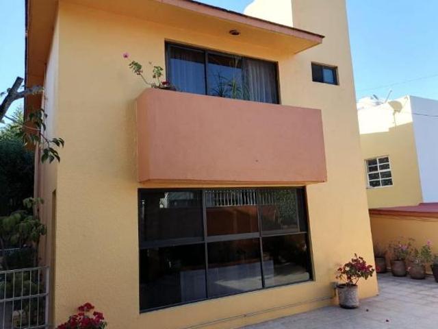 Casa de 237 m² con 4 recámaras en venta en Naucalpan de Juárez Jardínes de San Mateo
