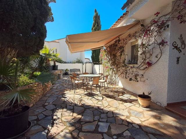 Casa de 239 m2 en venta Cartagena, Murcia