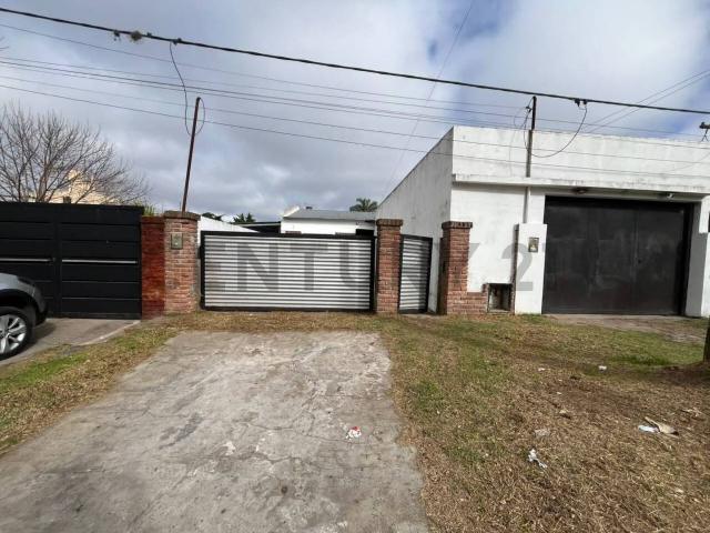 Casa de 2 dormitorios en alquiler