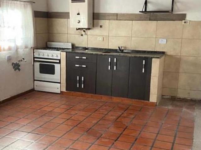 Casa de 2 dormitorios en alquiler B San Martín