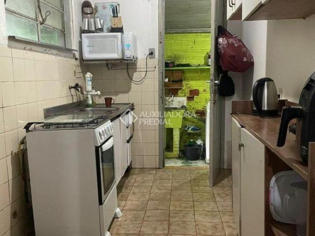 Casa de 2 dormitórios na Maringá