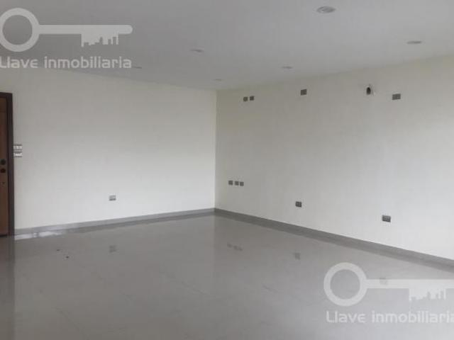 Casa de 2 niveles en Venta en Av. Mar de Azov, Fracc. La Jolla del Mar, Coatzacoalcos, Veracruz