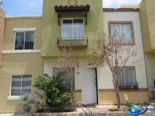 CASA DE 2 NIVELES EN VENTA EN REAL CASTILLA, ATOTONILCO DE TULA, HIDALGO