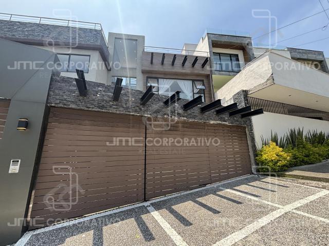 Casa de 2 niveles en renta La Herradura, Av. de las Fuentes