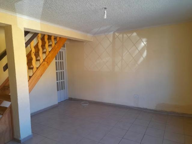 Casa de 2 pisos, 3 D, 1B, Santa Inés | 3 dormitorios por 95000. 00 en Viña del Mar