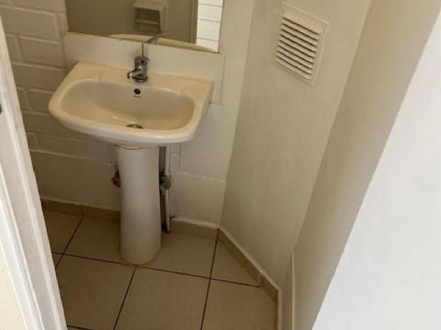 BUIN ARRIENDO 495,000 CASA DE 2 PISOS 3 DORMITORIOS Y2 BAÑOS