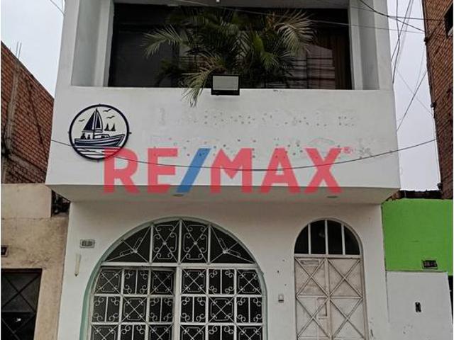 Casa De 2 Pisos | 97 M² | Zona Comercial ✨