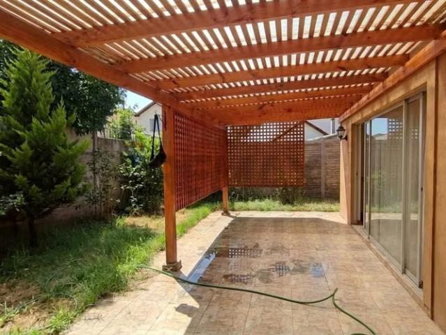 Casa de 2 pisos en condominio 3d+2b | 3 dormitorios por 3590.00 en Puente Alto