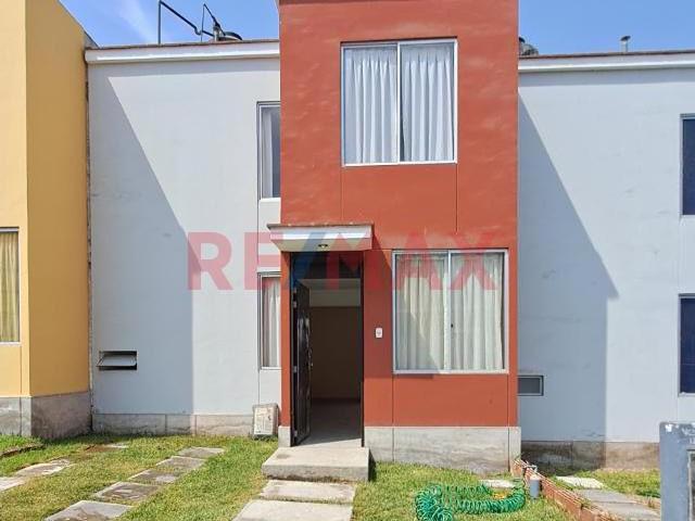 Casa De 2 Pisos En Condominio Cerrado Villa Club 5 Con Seguridad 24/7