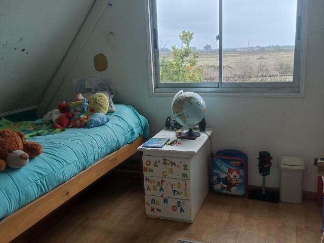 CASA DE 2 PISOS EN GERONA, CHILLÁN CON PISCINA Y QUINCHO