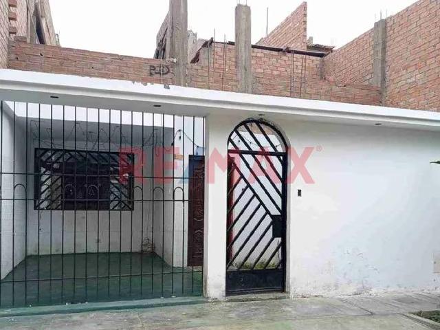 Casa De 2 Pisos En Venta San Martin De Porres