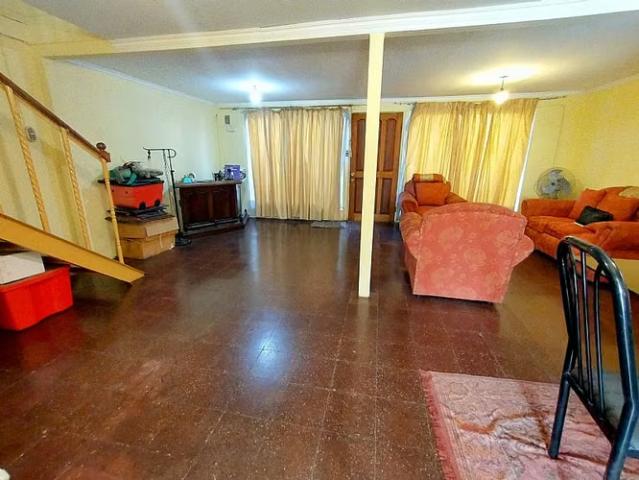 CASA DE 2 PISOS EN ÑUÑOA 4D/2B DE 220M2 | 4 dormitorios por 210000. 00 en Ñuñoa