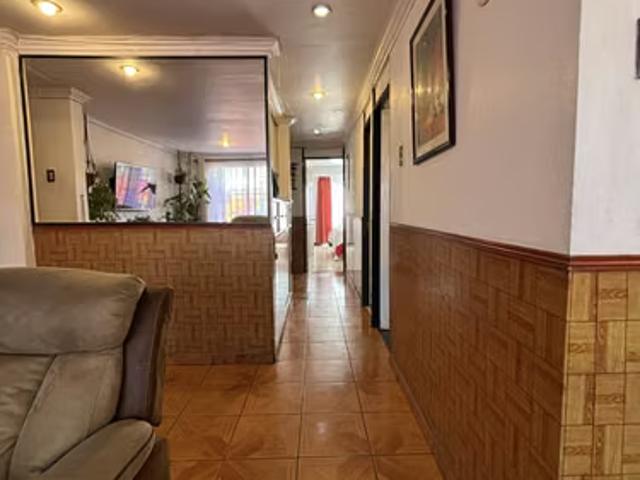 Casa de 2 pisos factibilidad para actividad comercial | 5 dormitorios por 165000. 00 en Rancagua