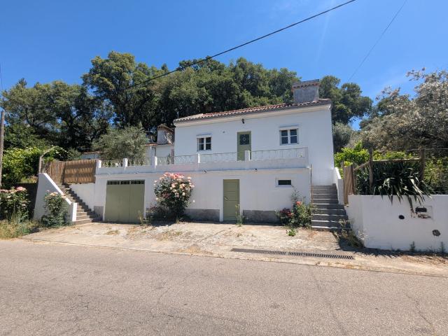 Casa de 2 quartos com jardim, rio e vista para montanhas Ponte Velha, Marvão