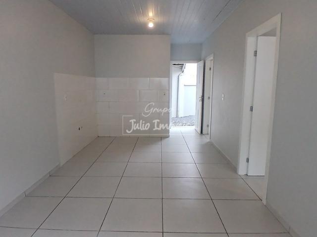 Casa de 2 quartos para Alugar no Bairro Limeira